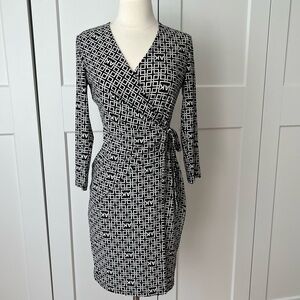 Anne Klein Faux Wrap Dress Graphic Print Logo sz.2